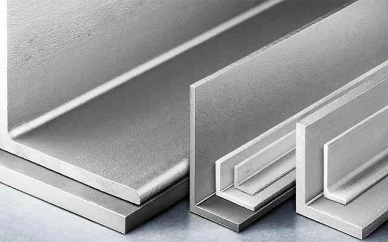 نبشی بال مساوی و نبشی بال نامساوی